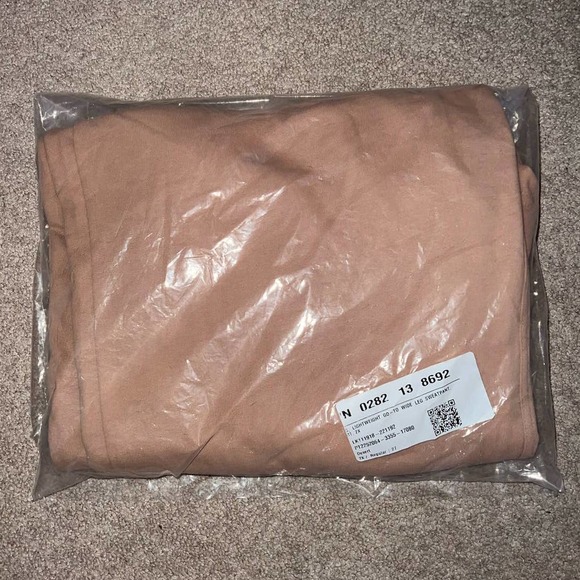 New Fabletics Lightweight Go-To Wide Leg Sweatpant size 2X - Picture 3 of 7